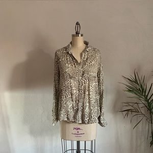 Cheetah Leopard Blouse - lightweight airy - medium button up
